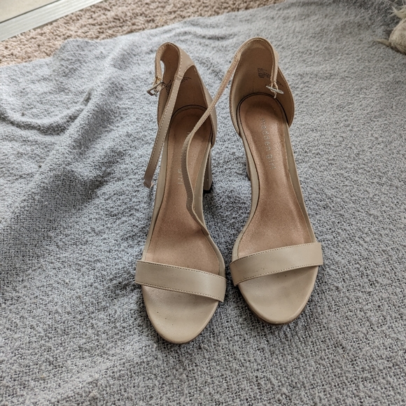 Francesca's Collections Shoes - SOLD Francesca's Madden Girl Heels